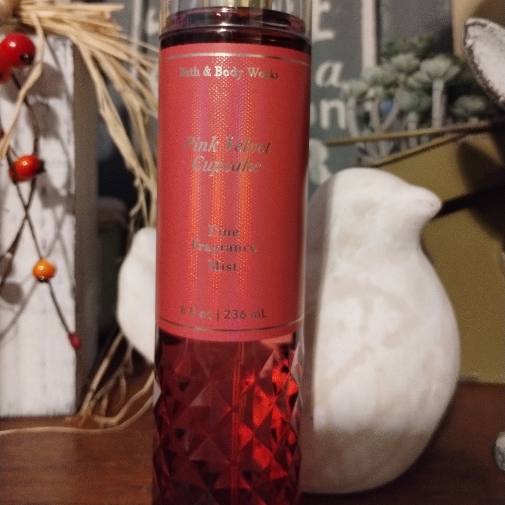 BBW Pink Velvet Cupcake 8oz Fine Fragrance Mist